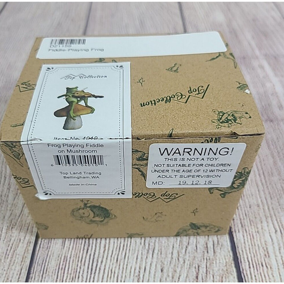 Top Collection #4010 Frog Playing Fiddle On Mushroom Figurine Top Land Trading - Picture 6 of 9